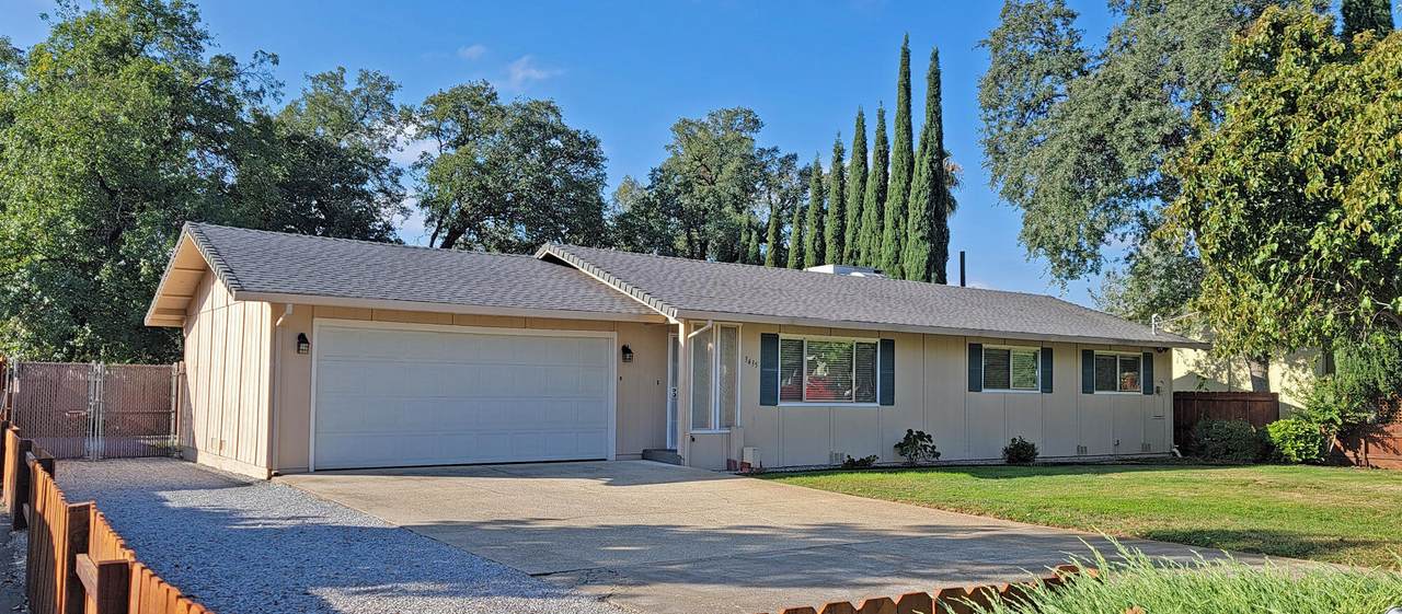 3435 Glenwood Drive - Photo 1
