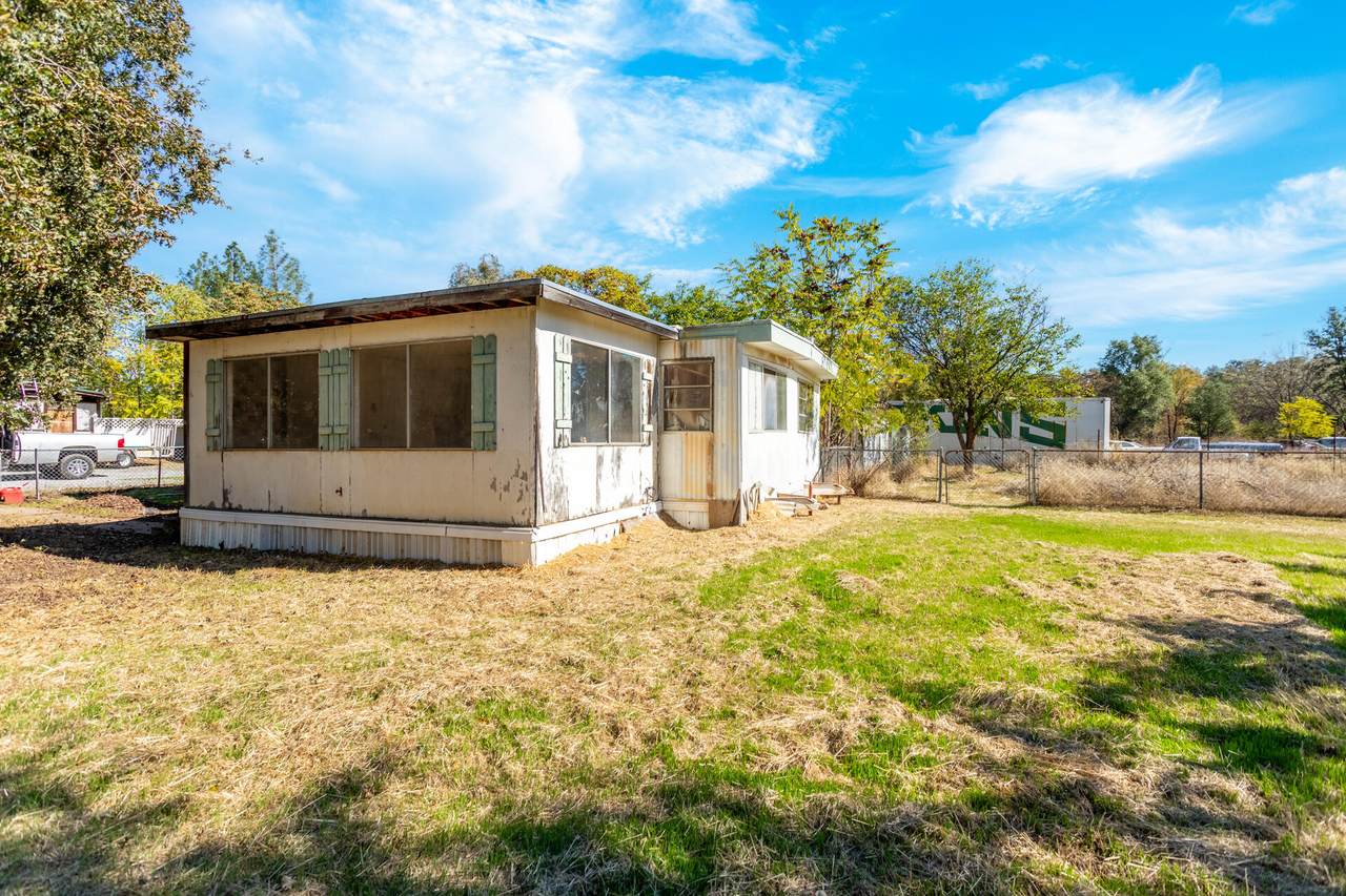 11791 Deschutes Road - Photo 1