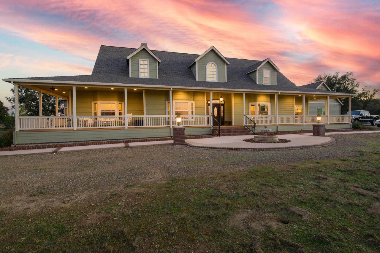 21900 Cadrona Court - Photo 1