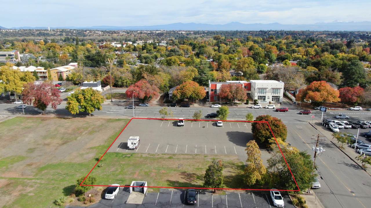 2032 Pine Street - Photo 1