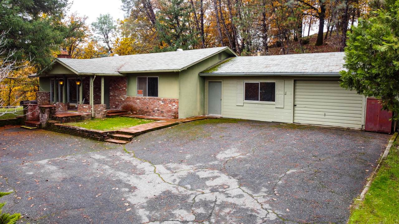 138 Sam Lee Drive - Photo 1