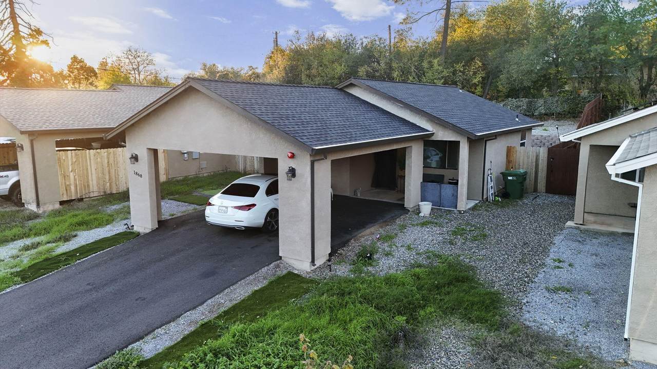 1868 Shasta Street - Photo 1