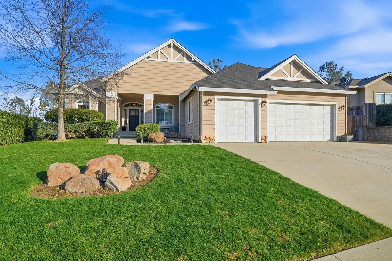 4613 Nantucket Drive - Photo 1