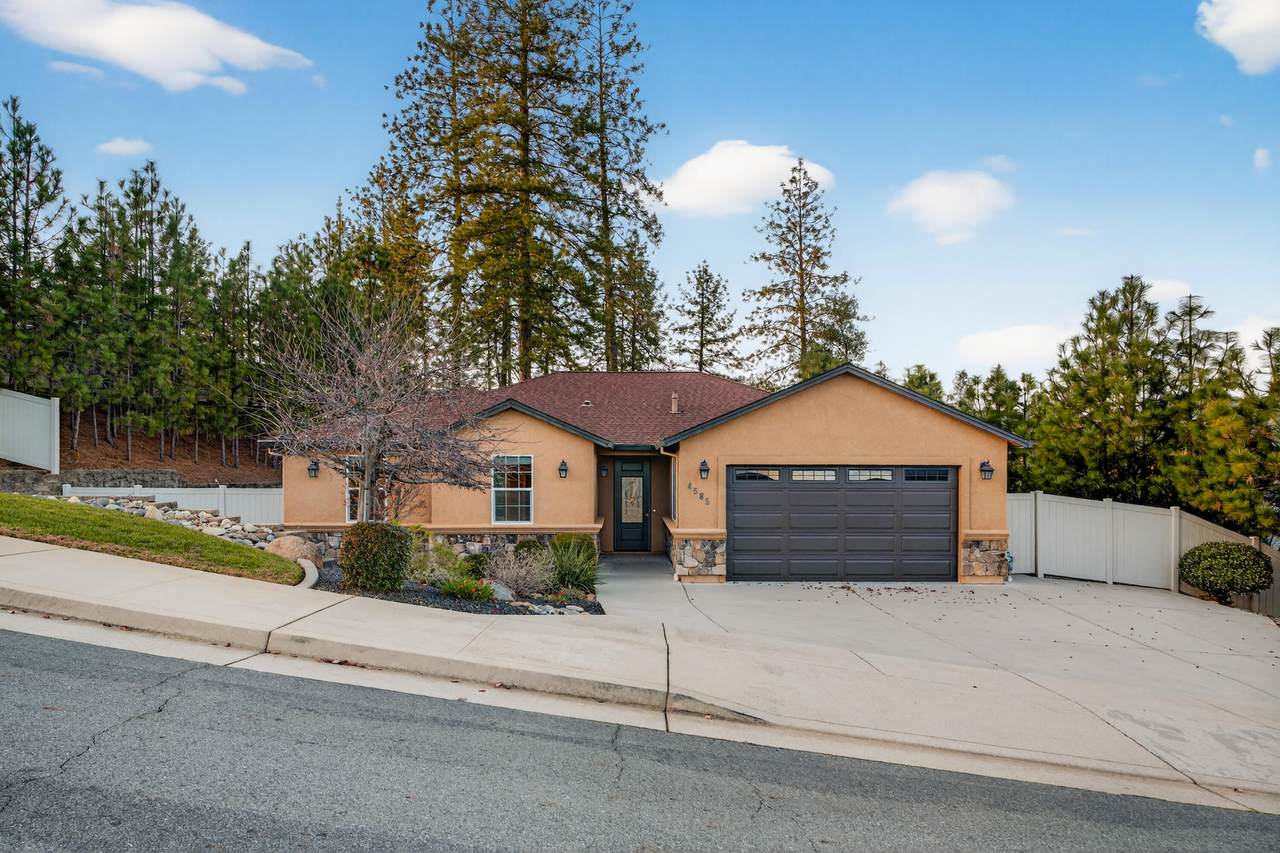 4585 Risstay Way - Photo 1