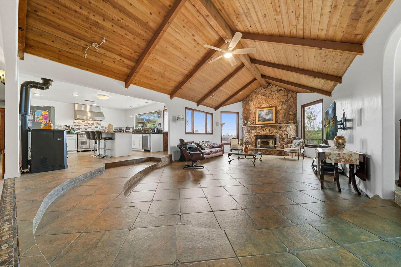 28382 Alpine Way - Photo 1