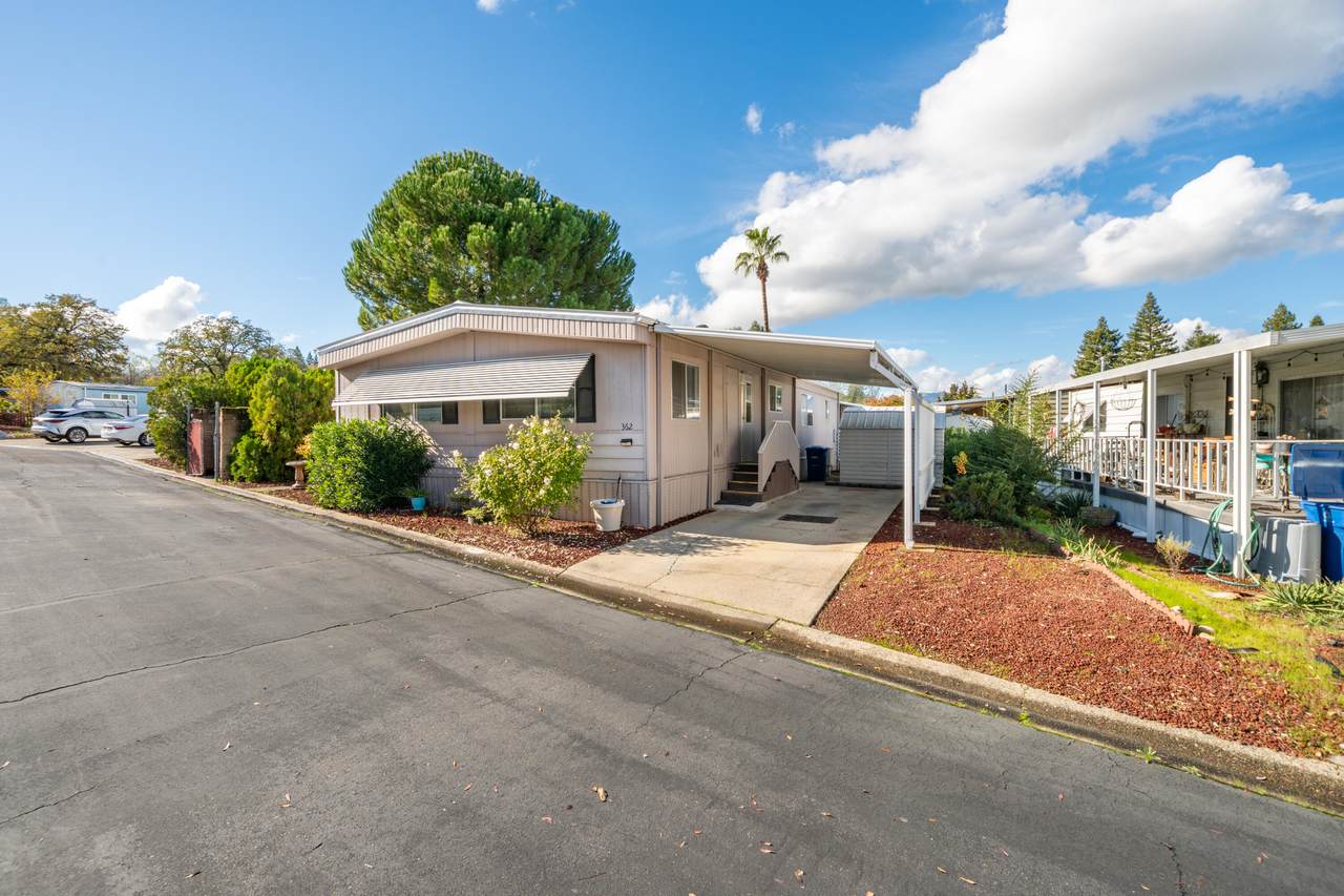 362 Lemon Drive - Photo 1