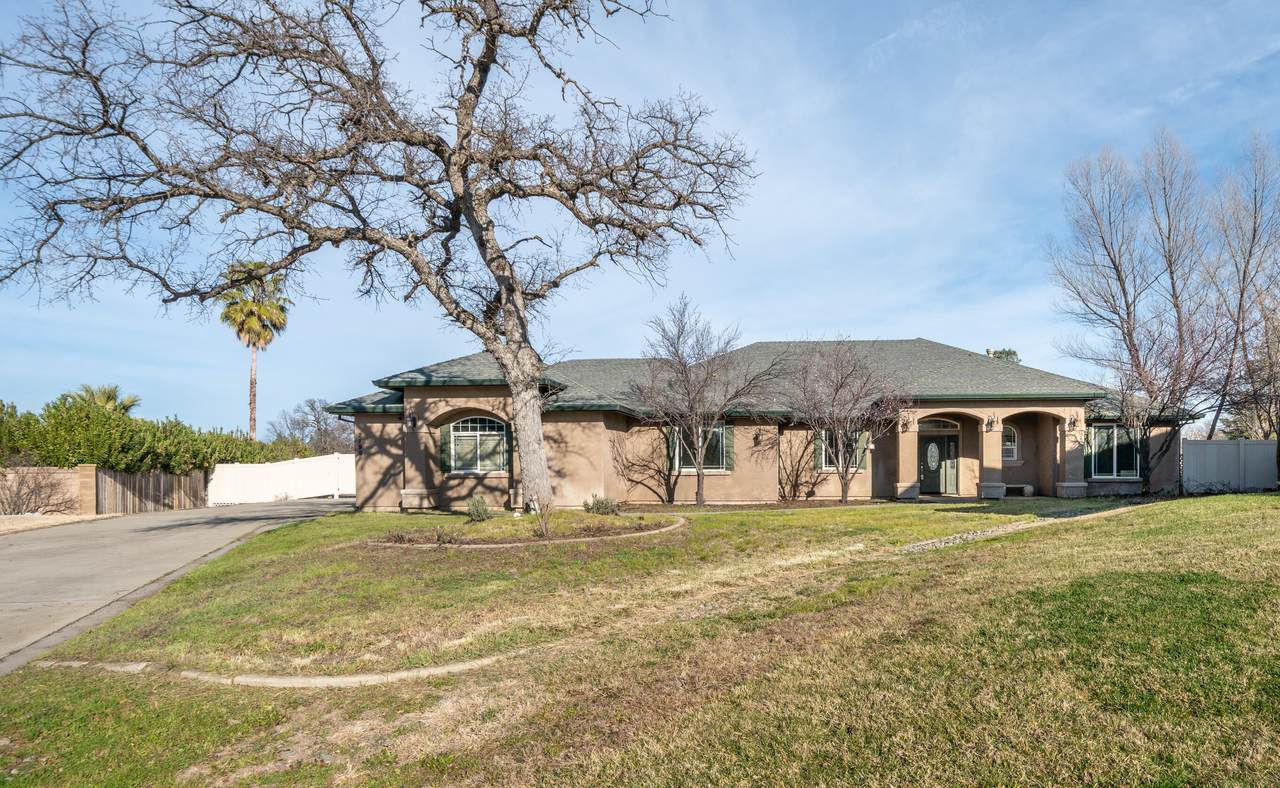 2199 Princeton Way - Photo 1