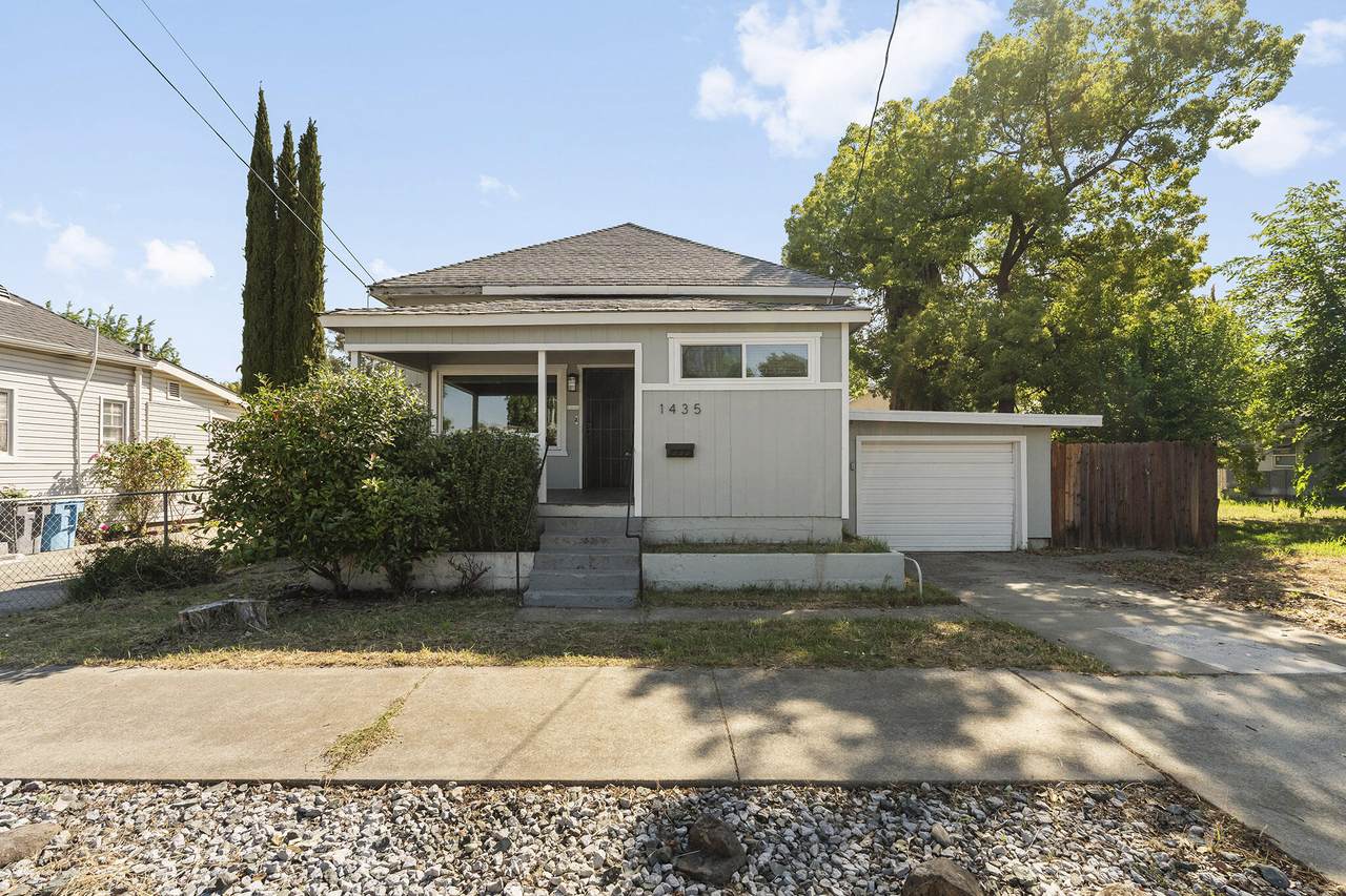 1435 4th Avenue - Photo 1