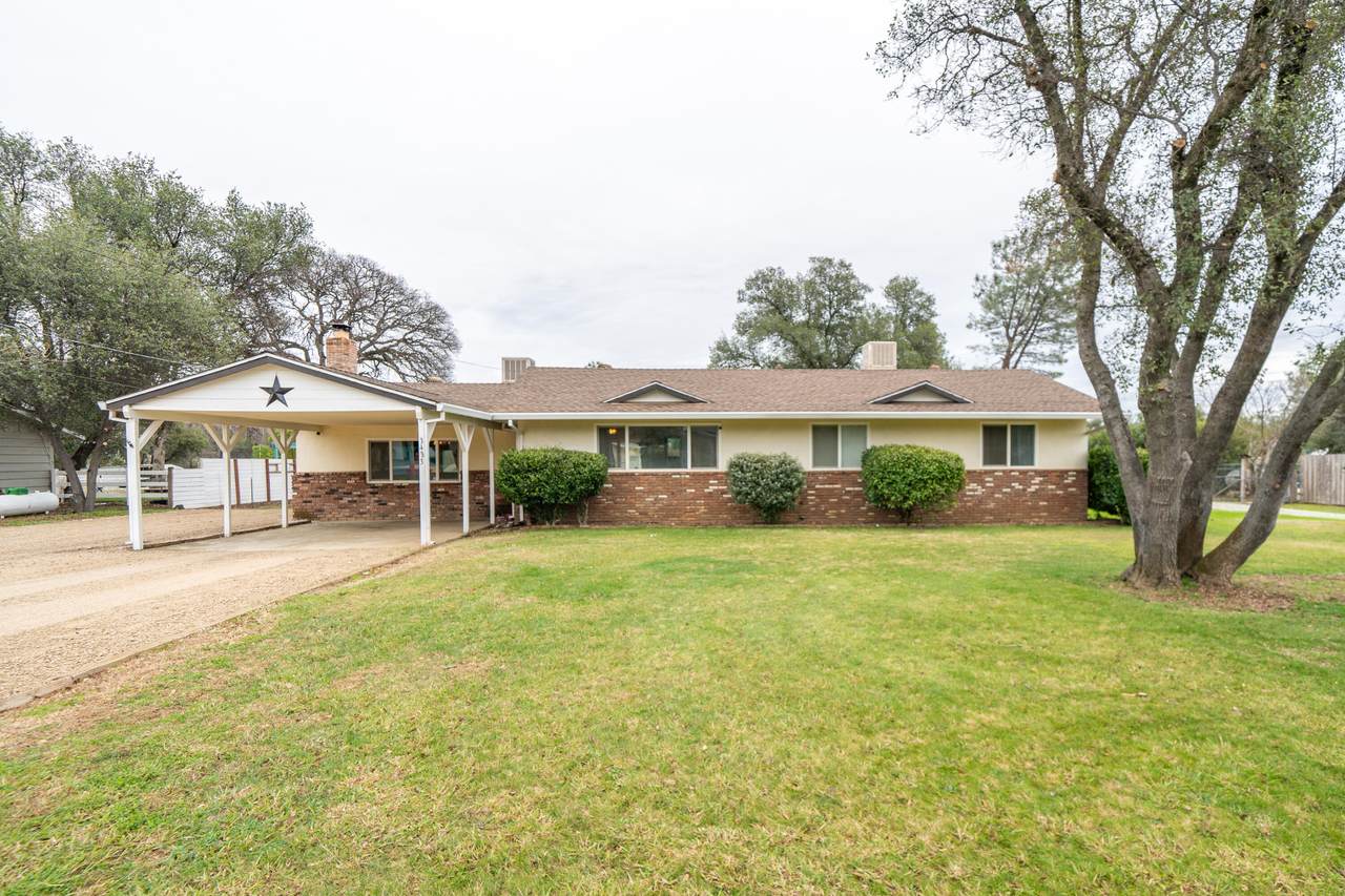 3433 El Camino Drive - Photo 1