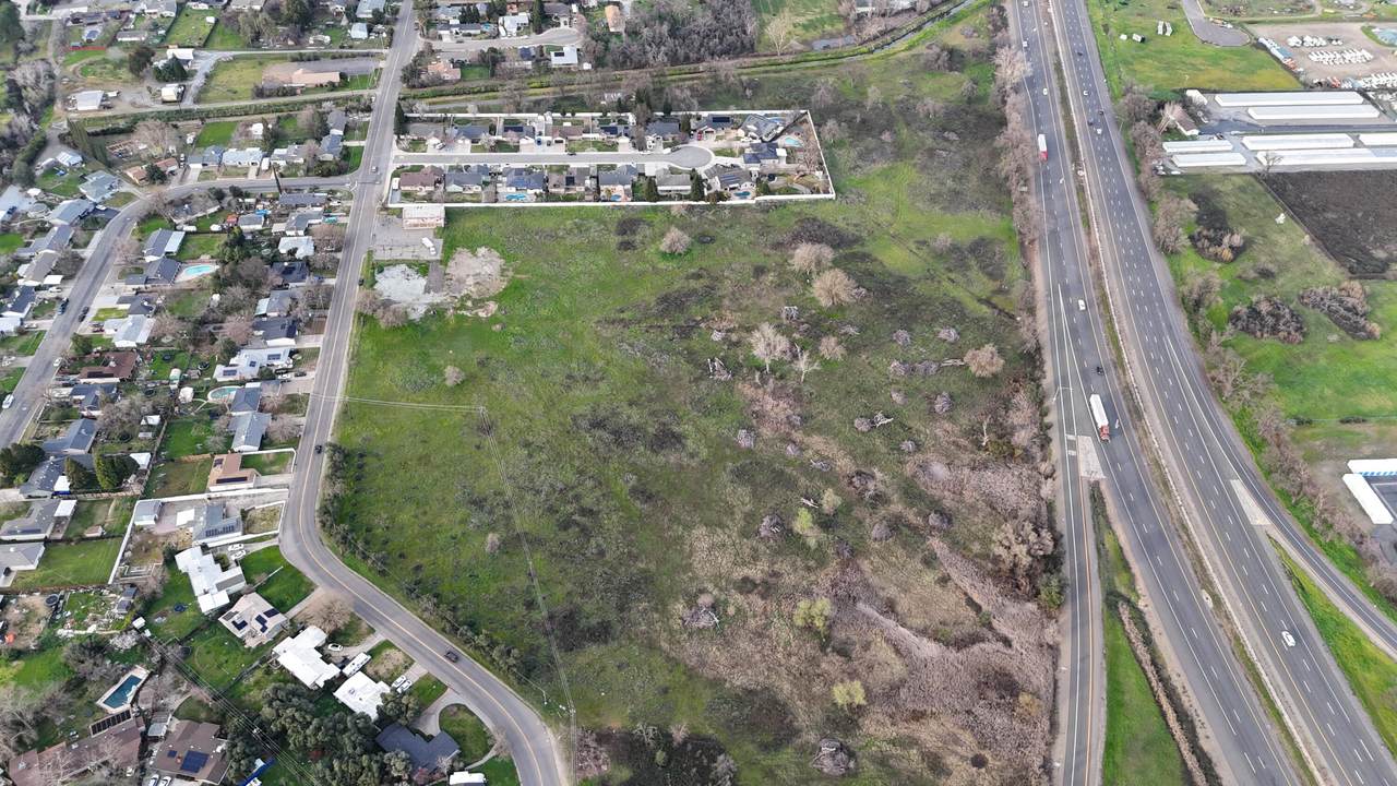 3621 Rhonda Road - Photo 1