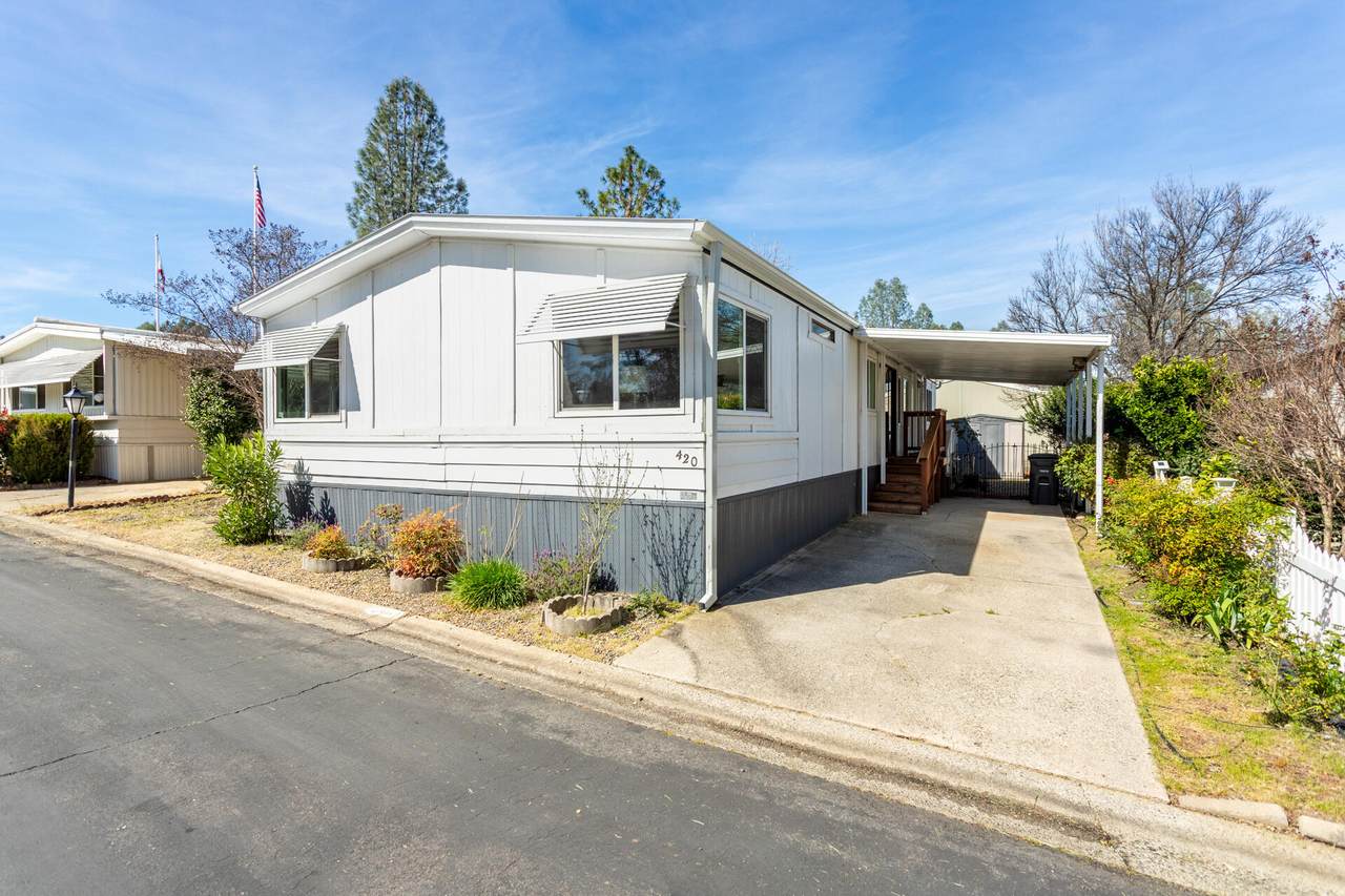 420 Silkwood Drive - Photo 1