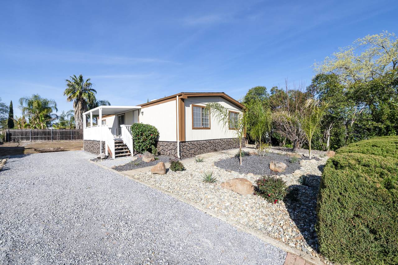 1112 Yogi Court - Photo 1