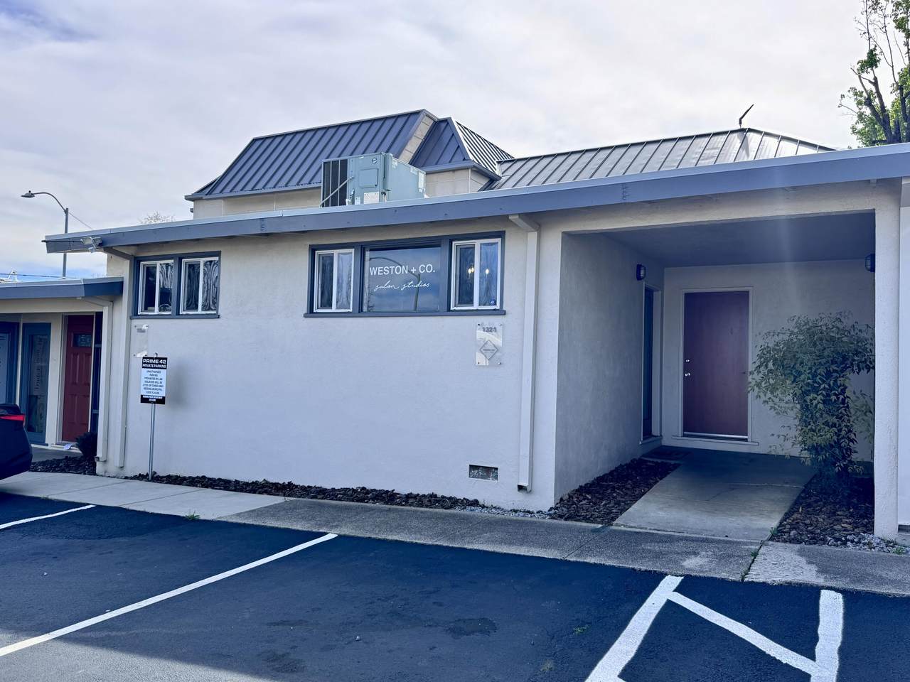 1324 Court Street - Photo 1
