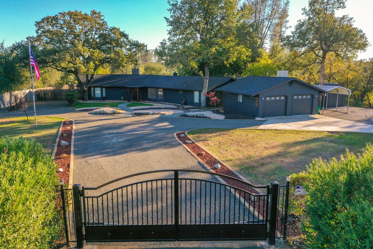 17063 Hawthorne Avenue - Photo 1