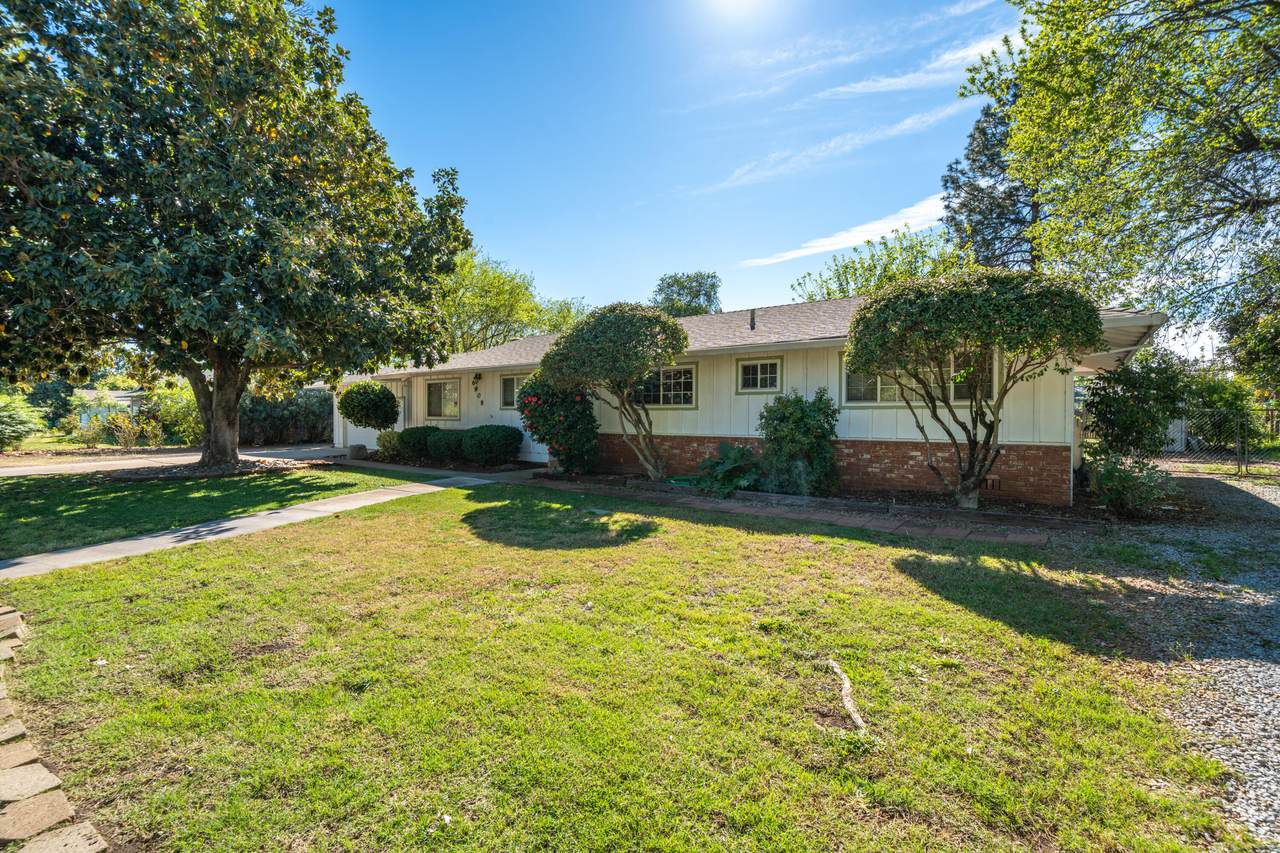 6908 Riata Drive - Photo 1