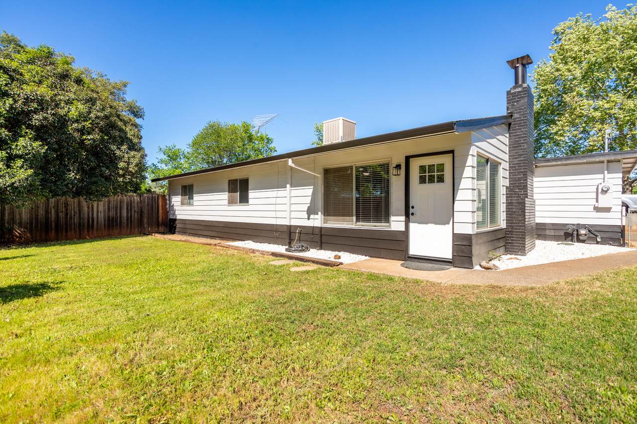 1140 Eugene Avenue - Photo 1