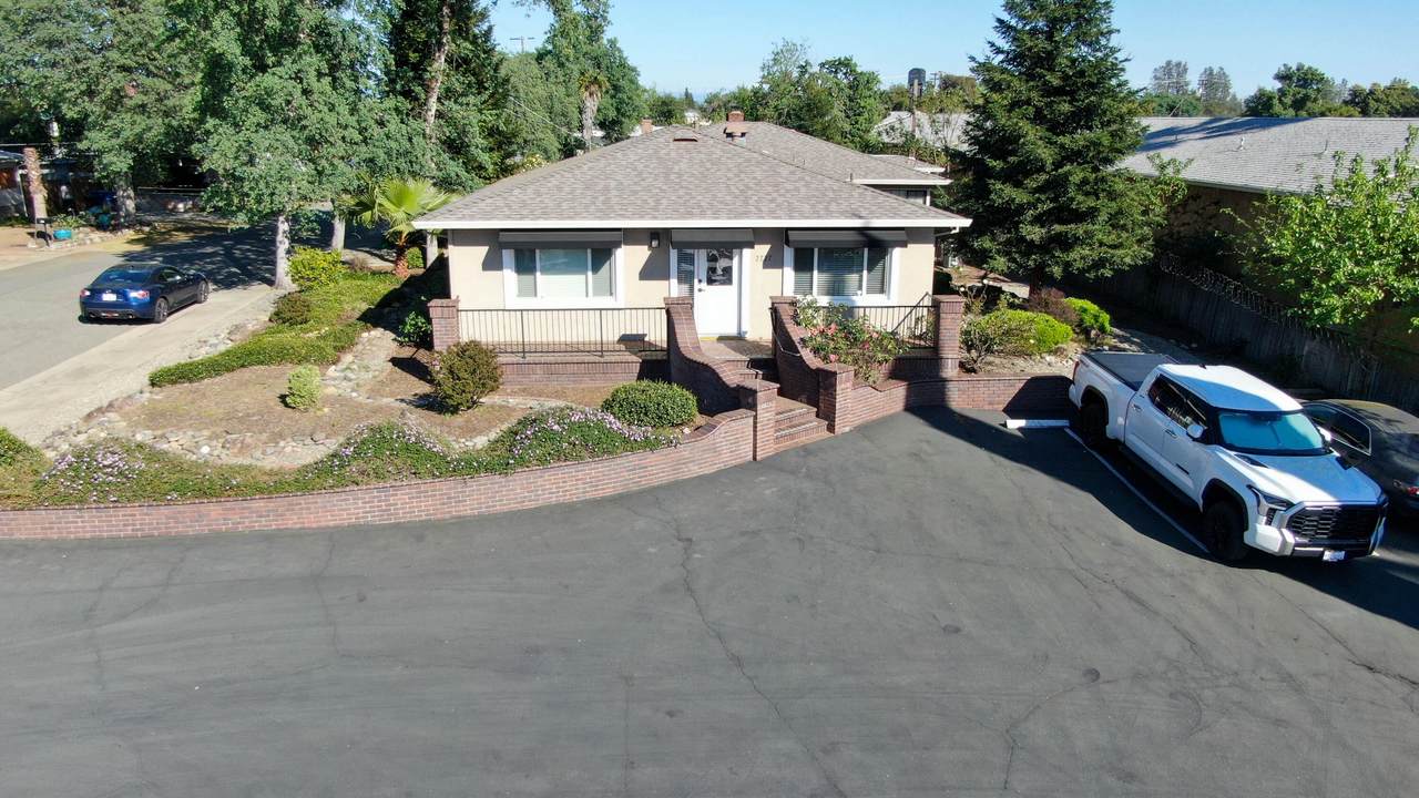 2727 Bechelli Lane - Photo 1