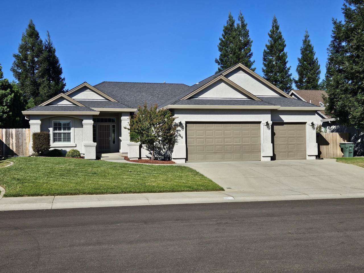 3366 Old Lantern Drive - Photo 1