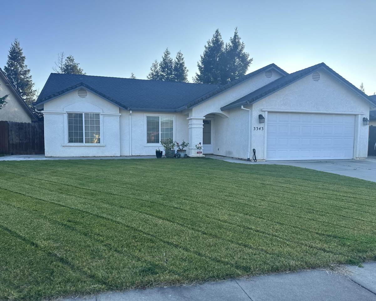 3343 Oak Street - Photo 1