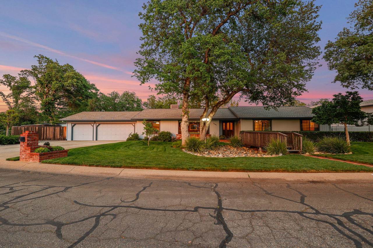 7501 Fiesta Way - Photo 1