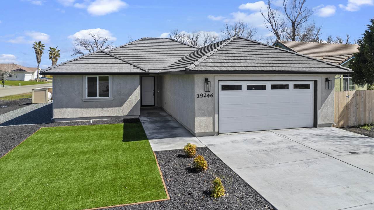 19246 Sandpiper Lane - Photo 1