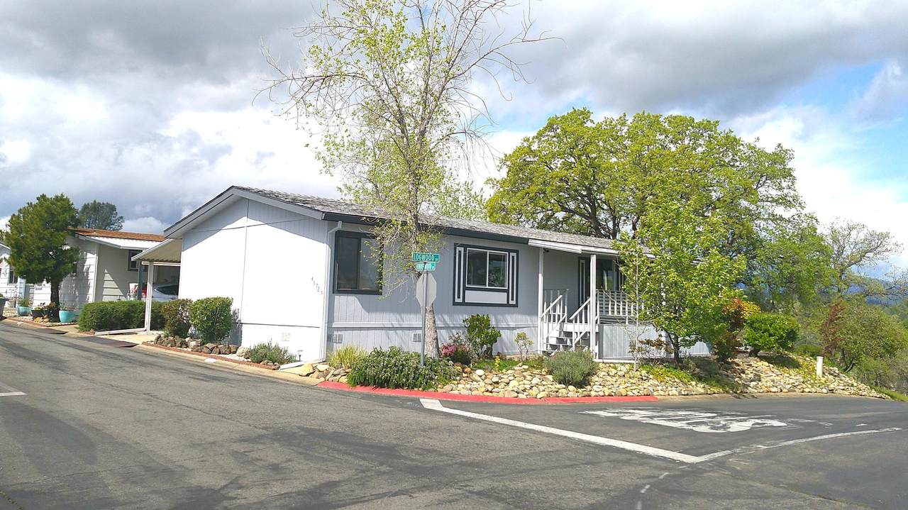 4672 Underwood Drive - Photo 1