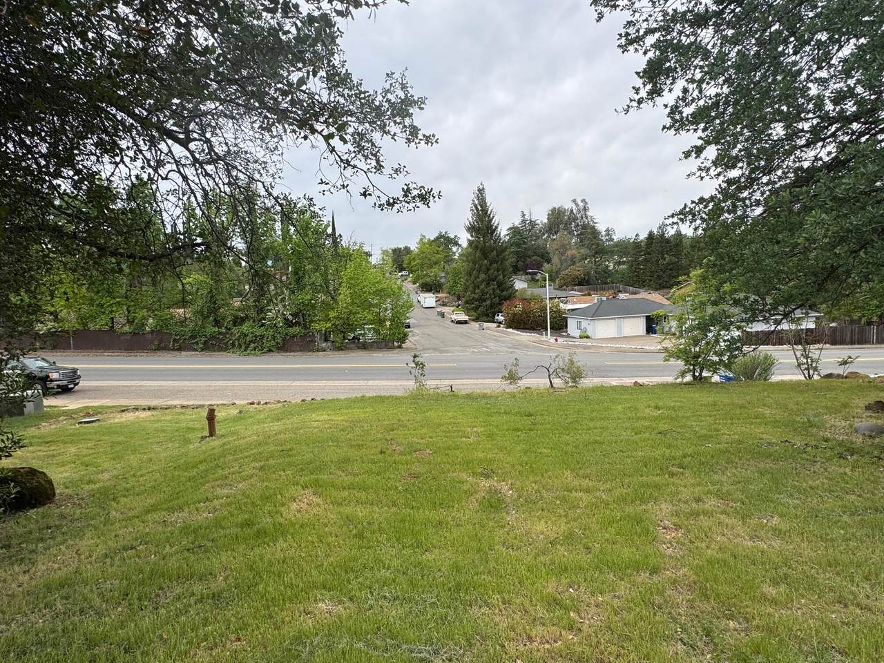 1433 Lakeside Drive - Photo 1
