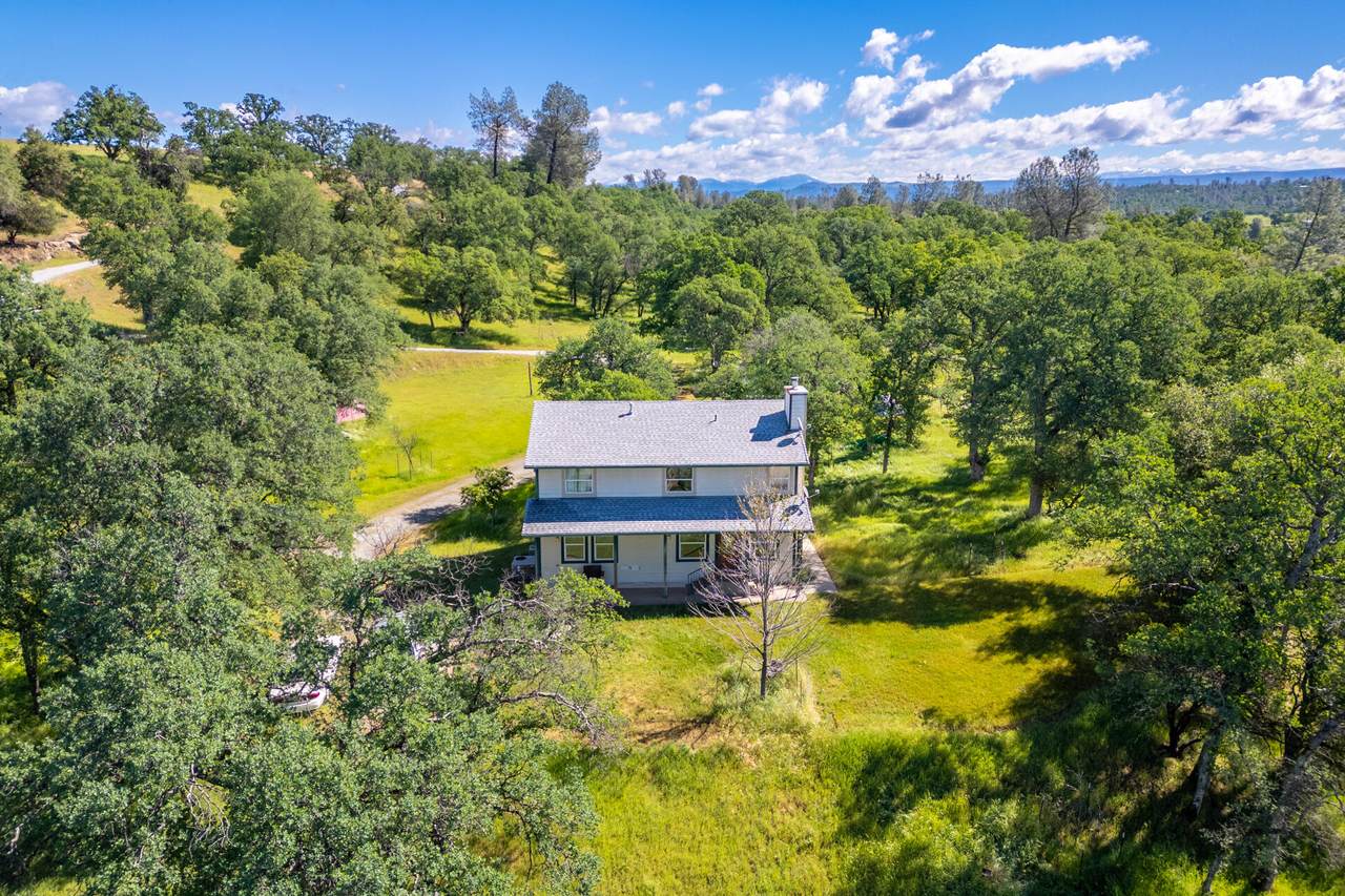 23900 Sunnyslope Drive - Photo 1