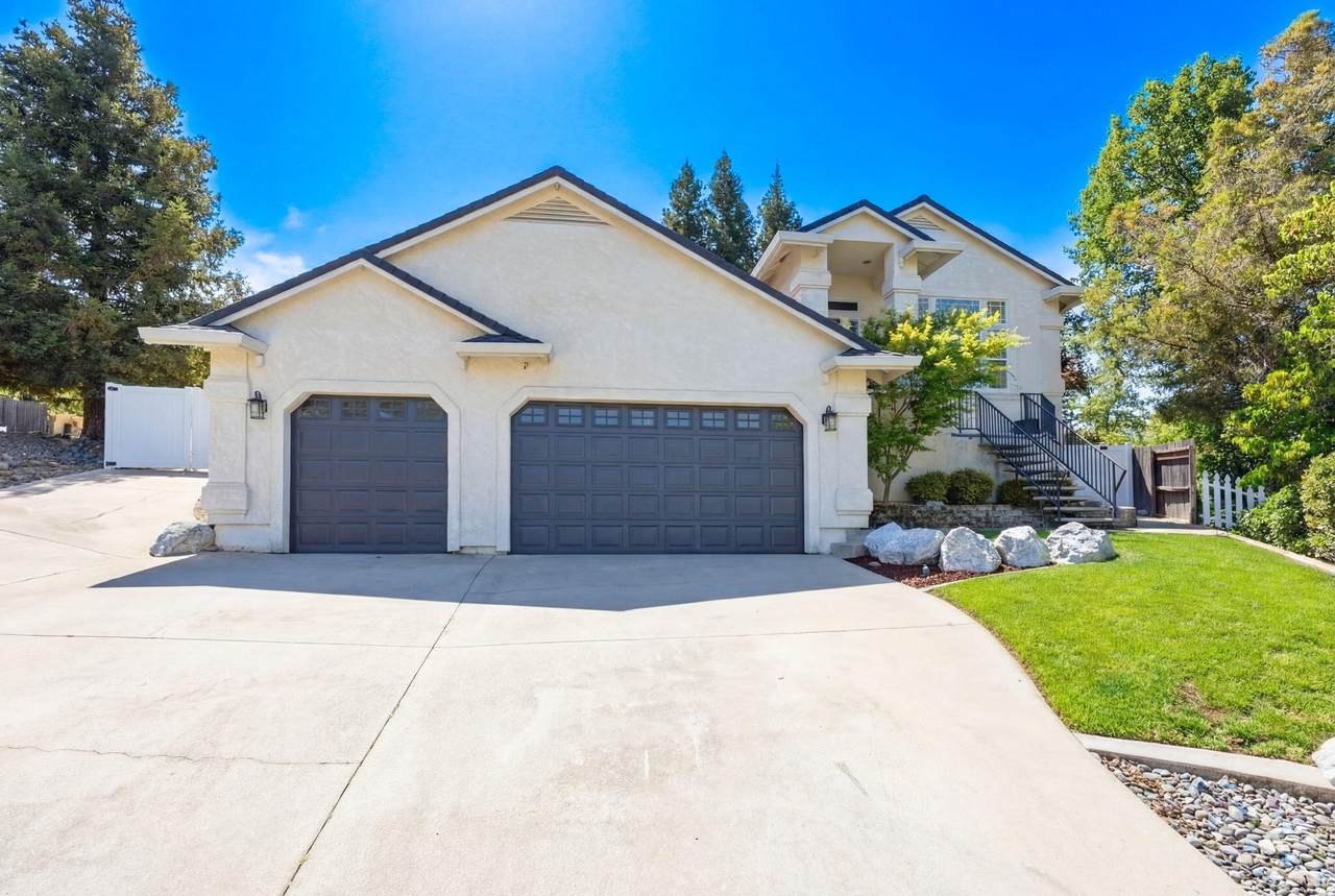 1030 Tulare Court - Photo 1