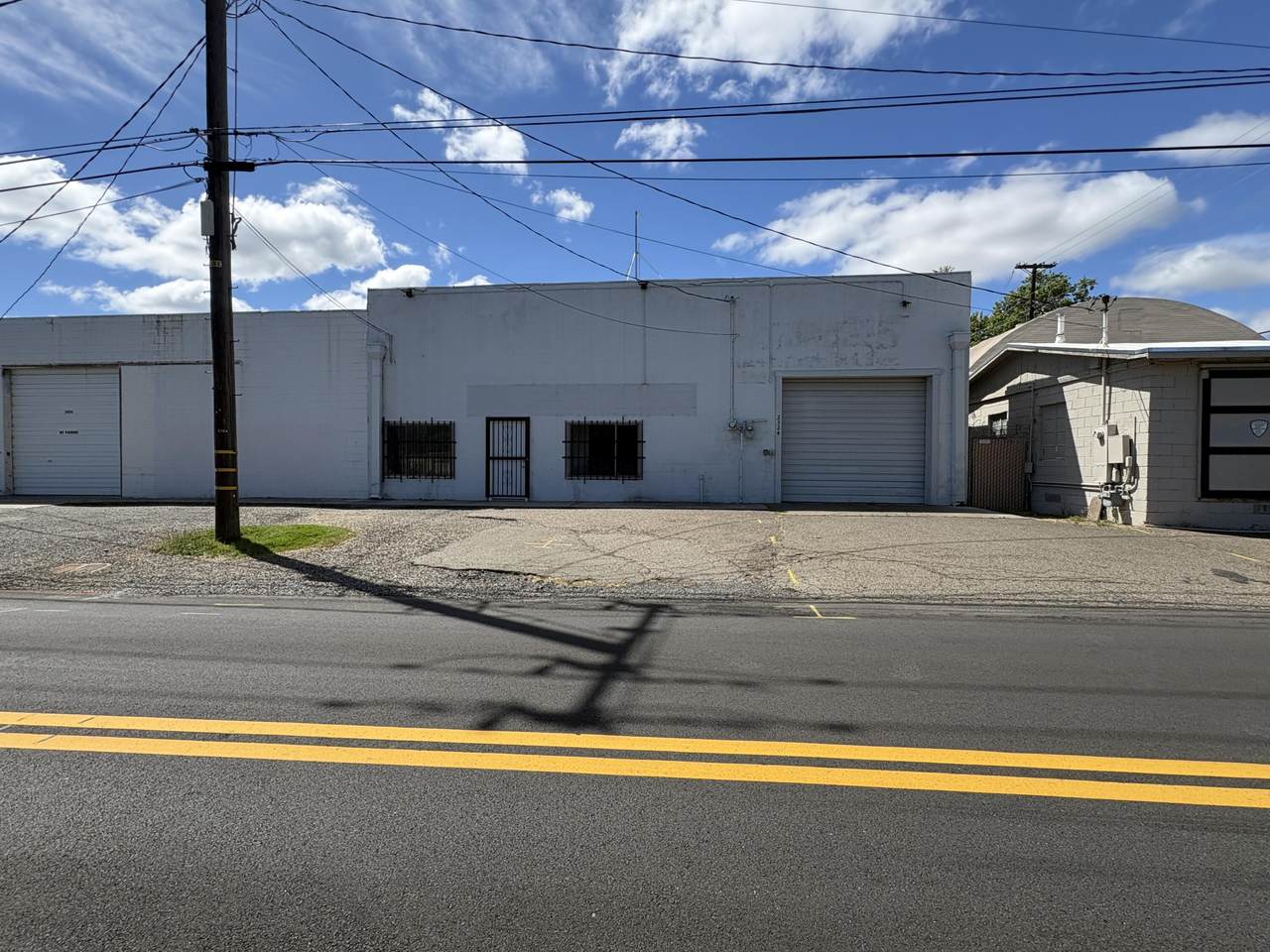 2324 Railroad Avenue - Photo 1