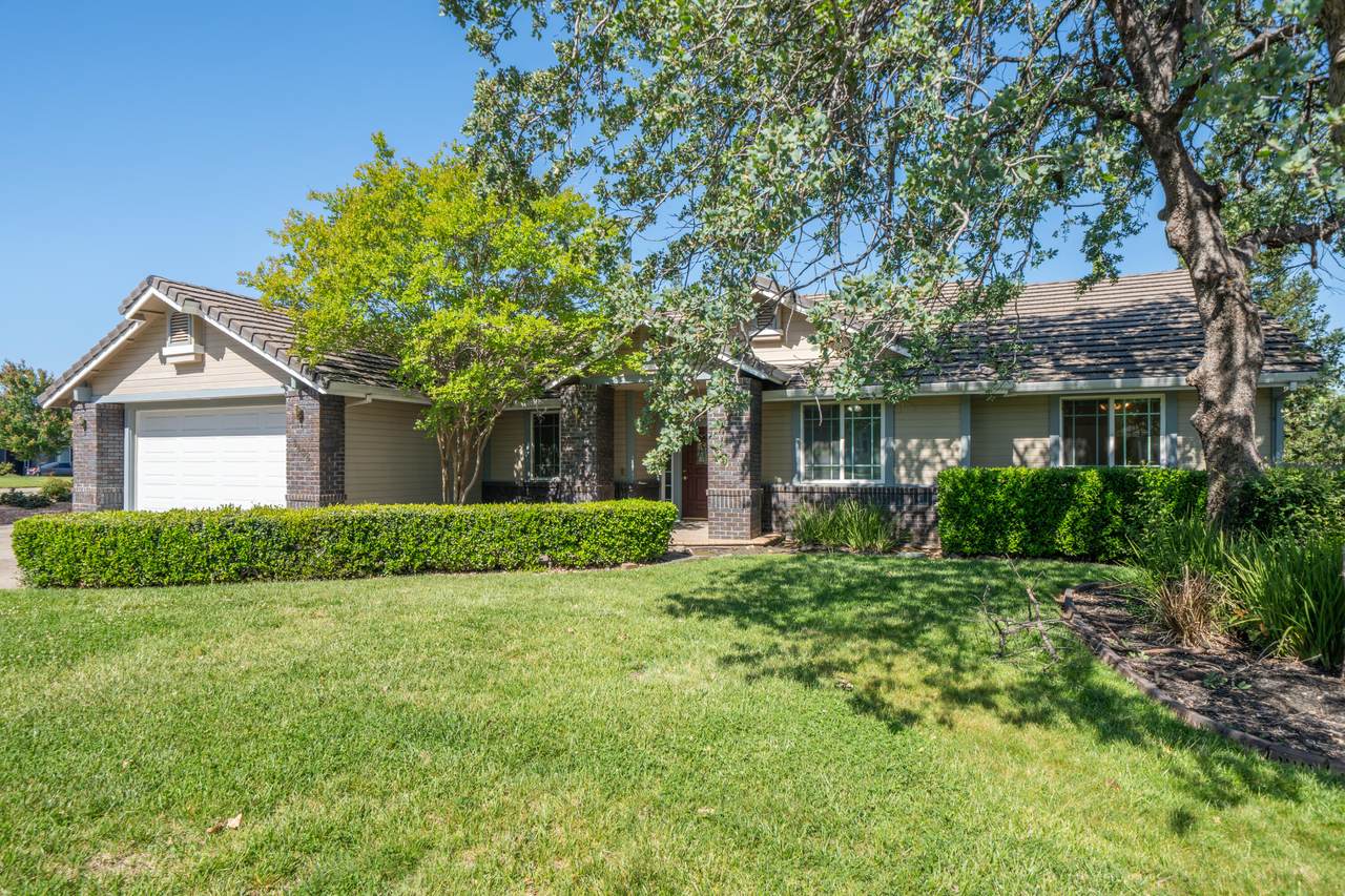 3438 Showboat Court - Photo 1