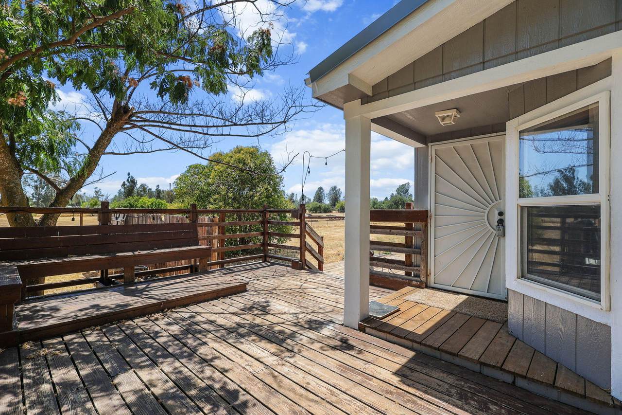 17434 El Rio Lane - Photo 1