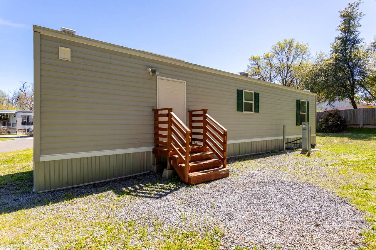 2200 Jewell Lane - Photo 1
