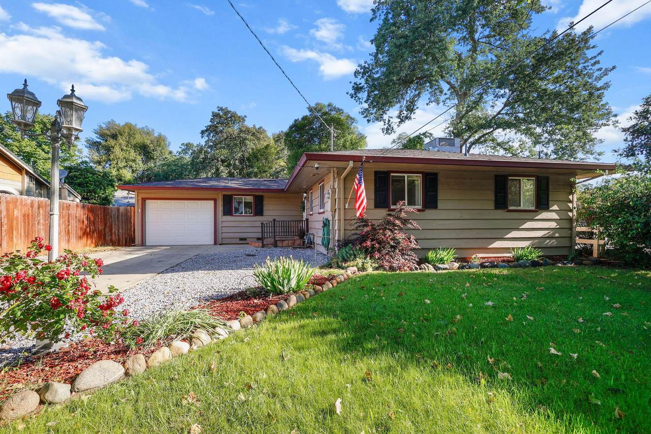 728 Loma Vista Drive - Photo 1