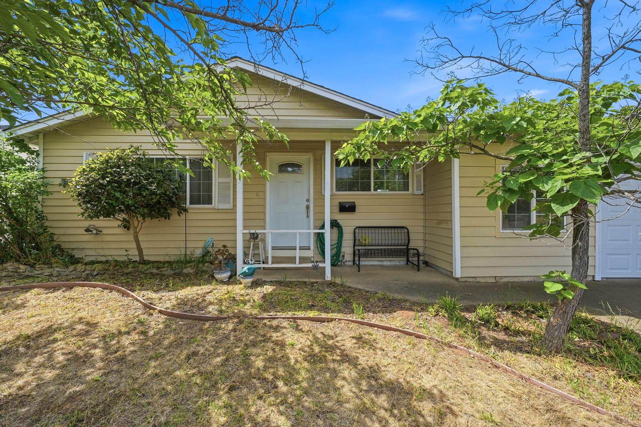 2167 Knobcone Avenue - Photo 1