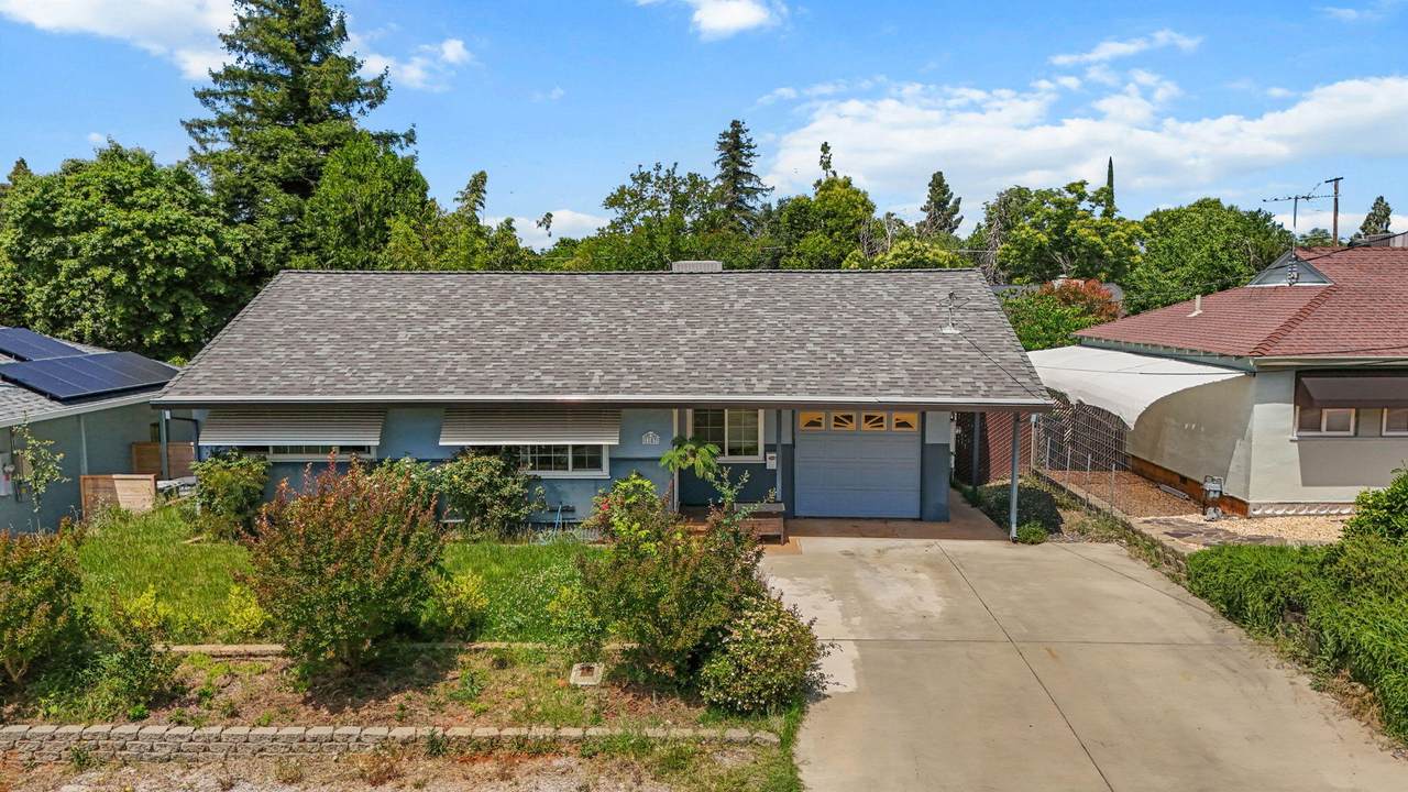 1103 2nd Street - Photo 1