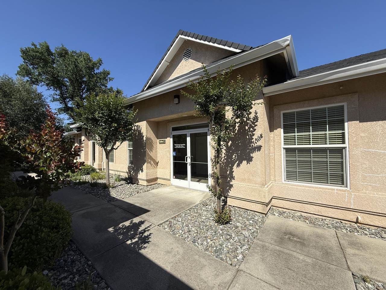 1415 Victor Avenue - Photo 1