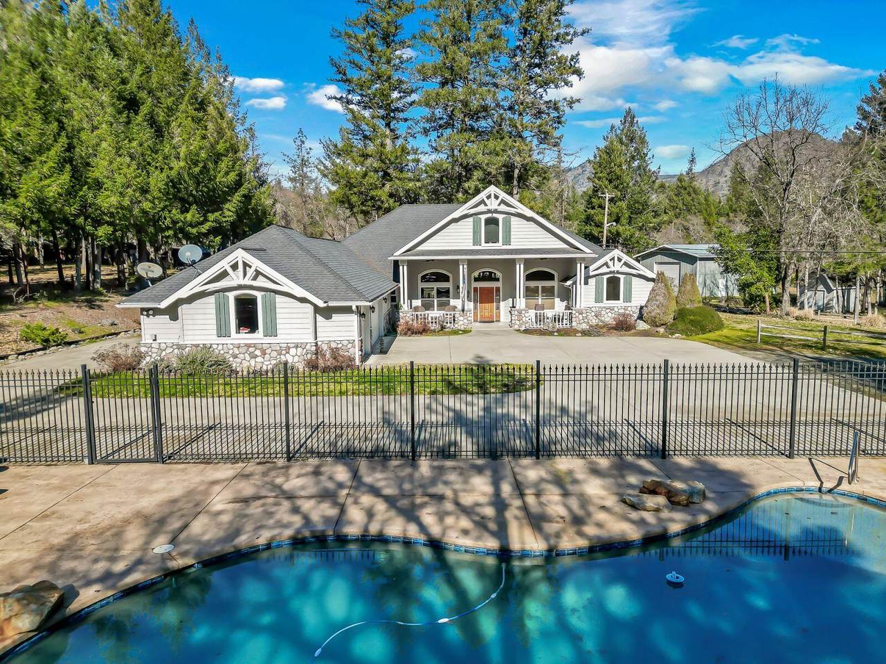 75 Woody Lane - Photo 1