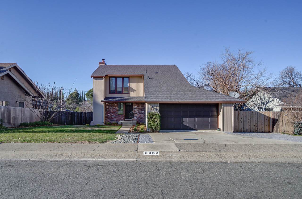 3882 Fujiyama Way - Photo 1