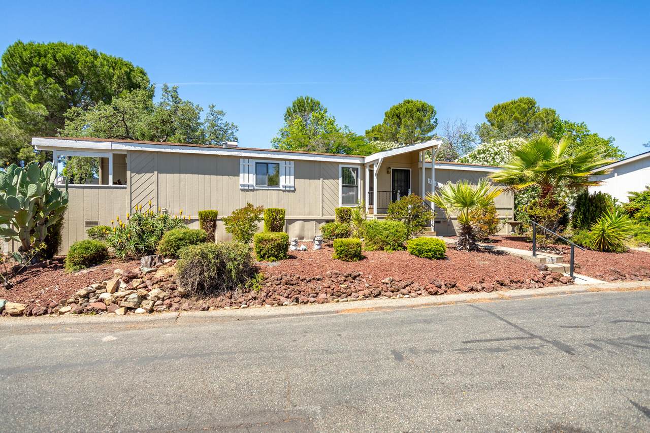 720 Little Deer Lane - Photo 1