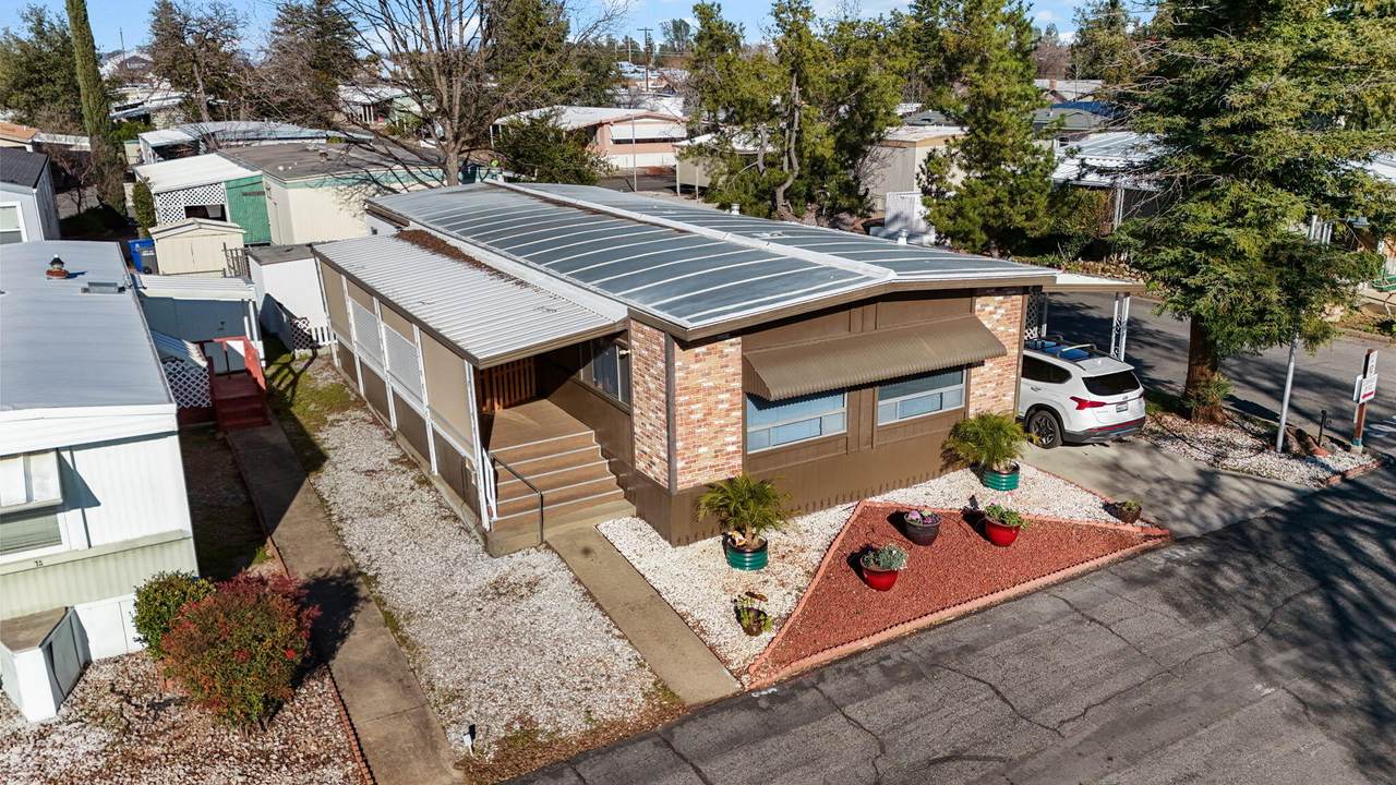 1221 Cypress Avenue - Photo 1