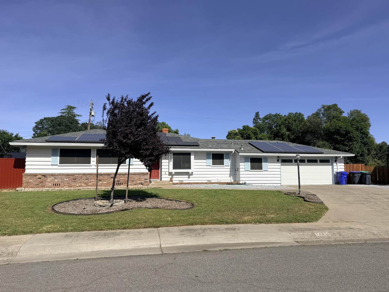 1405 Robinson Drive - Photo 1
