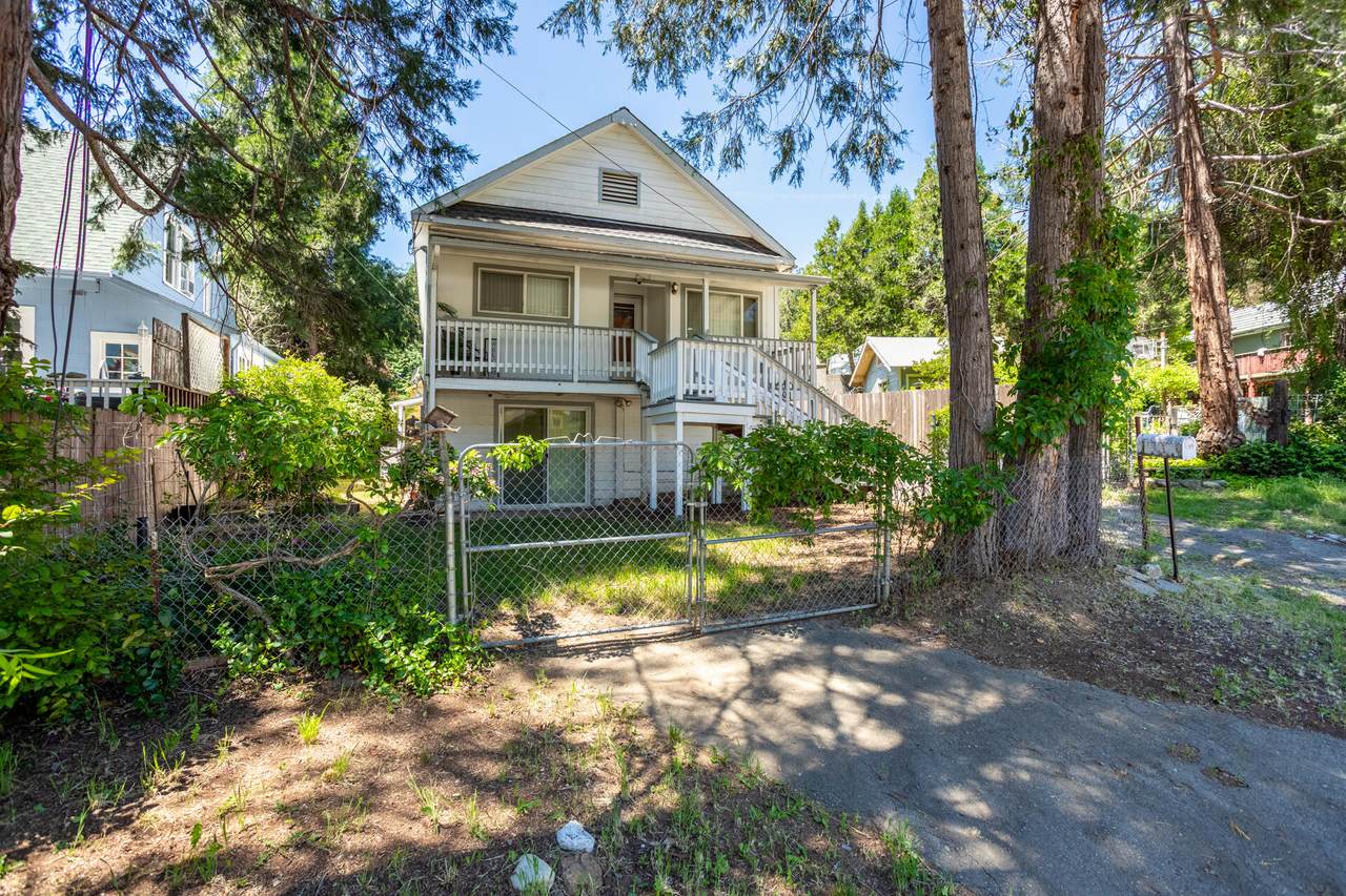 6011 Snow Street - Photo 1