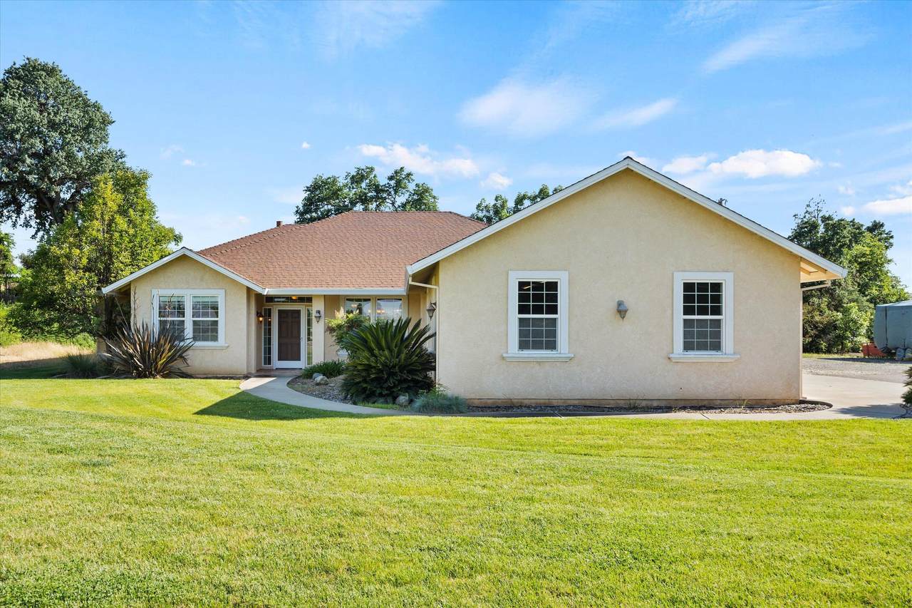 22745 Daha Drive - Photo 1