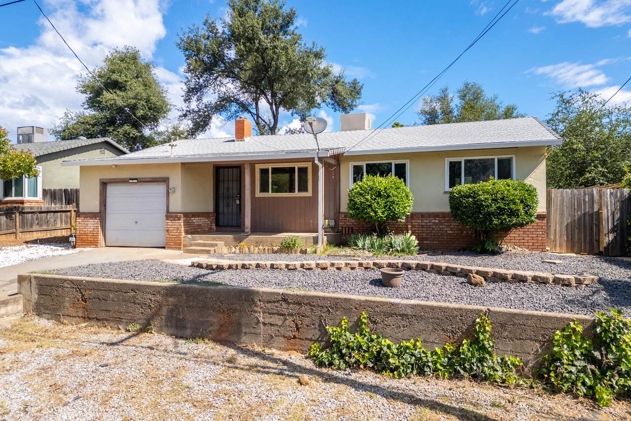 1922 Vale Drive - Photo 1
