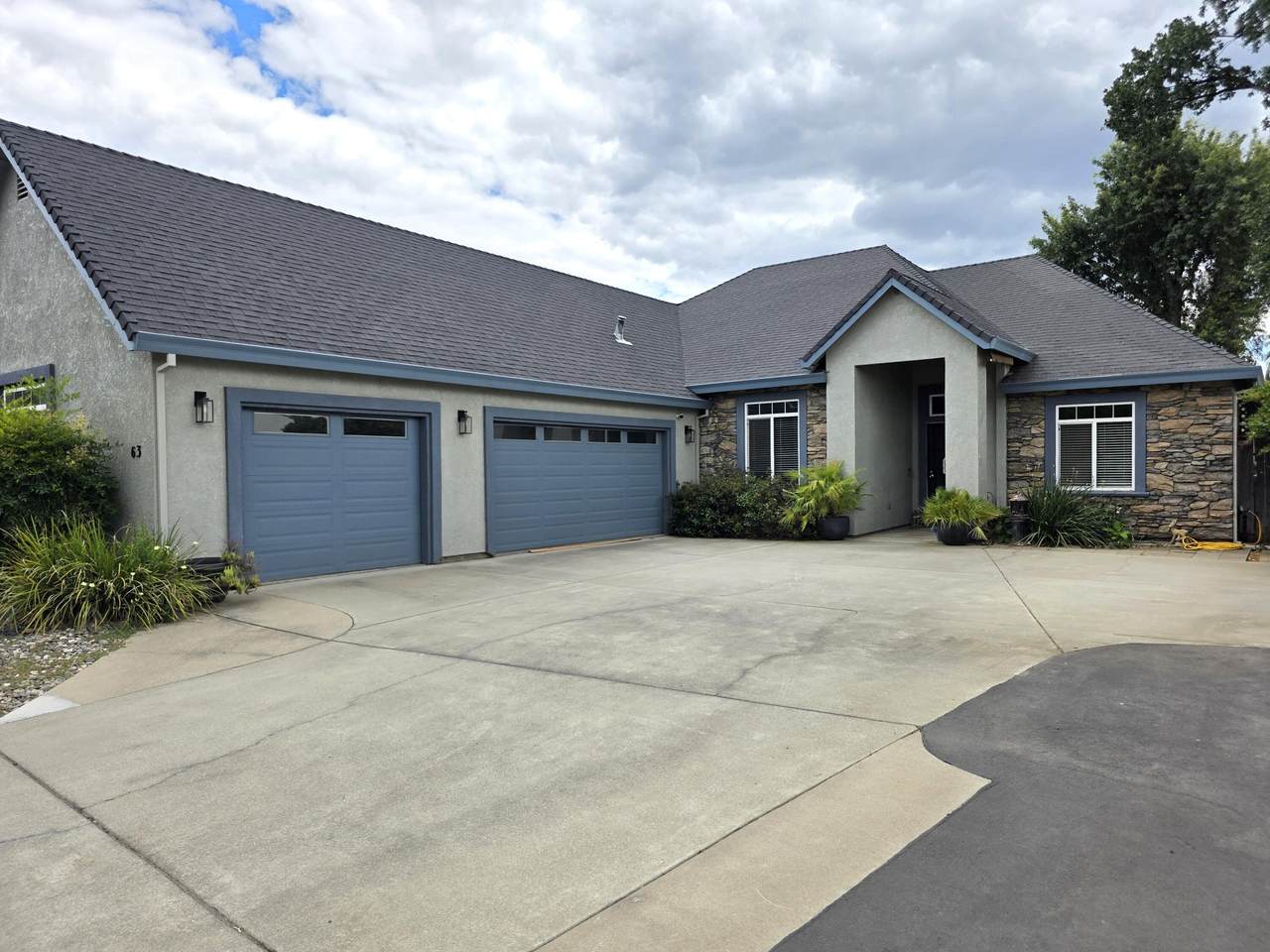 63 Glenbrook Court - Photo 1