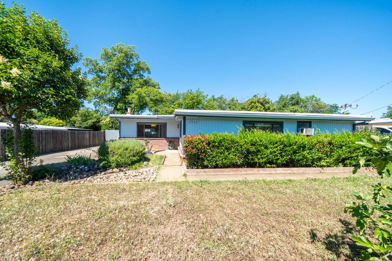 2920 Fairway Avenue - Photo 1