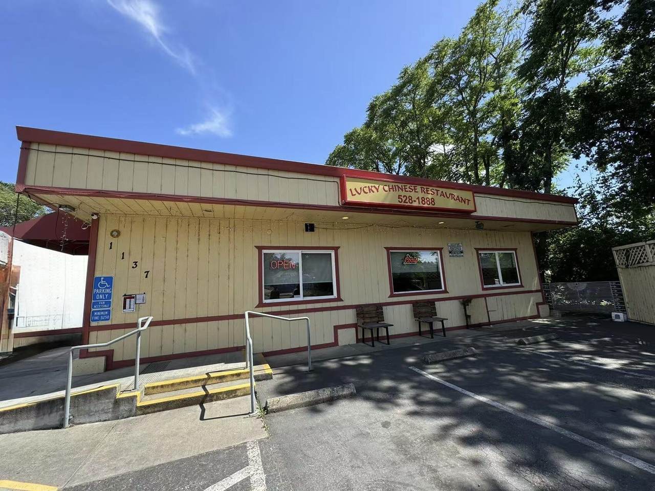 1137 Walnut Street - Photo 1
