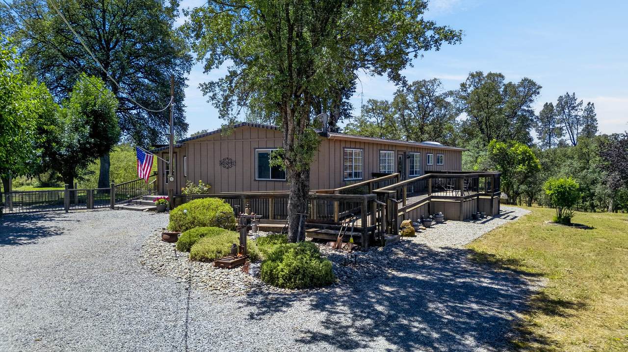 21039 Joanna Way - Photo 1