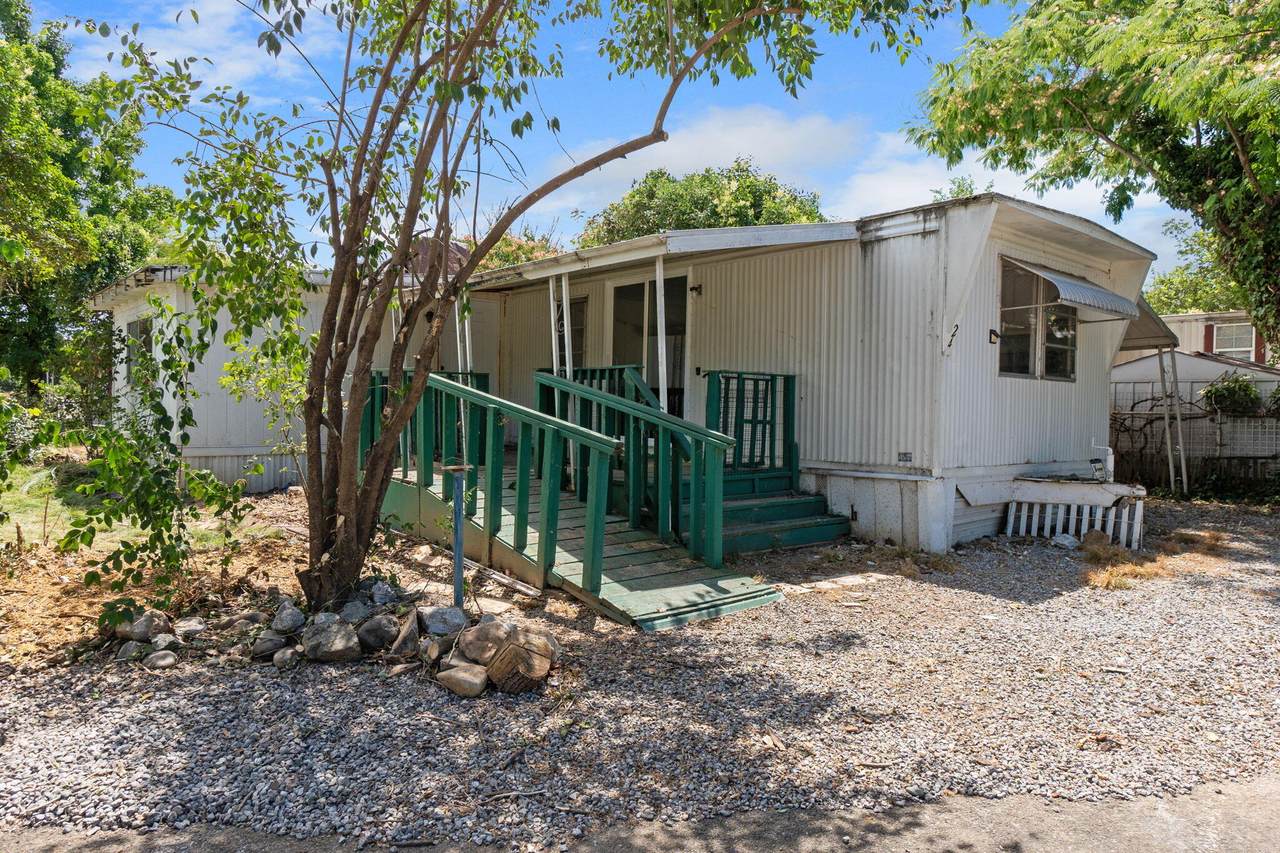 2200 Jewell - Photo 1
